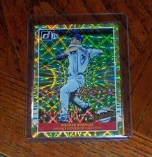 2019 Panini Donruss Highlights Gold Parallel Walker Buehler #d 38/99 SSP