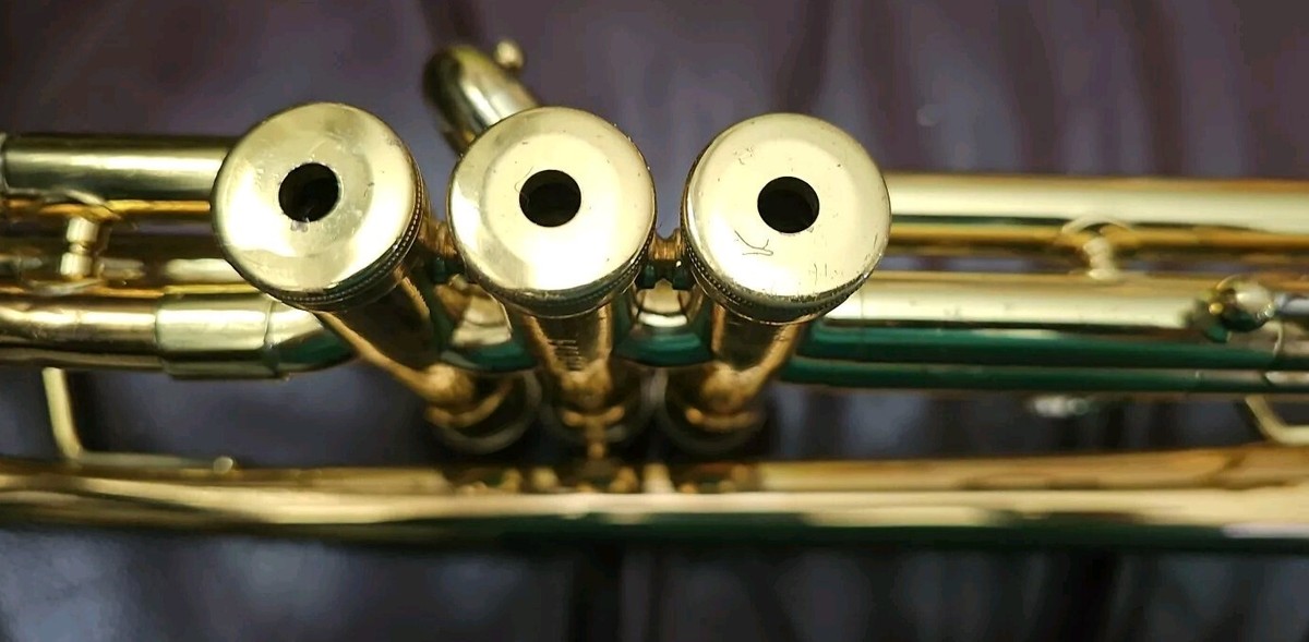 1000B Doc Severinsen Signature Model Trumpet And Case S46344