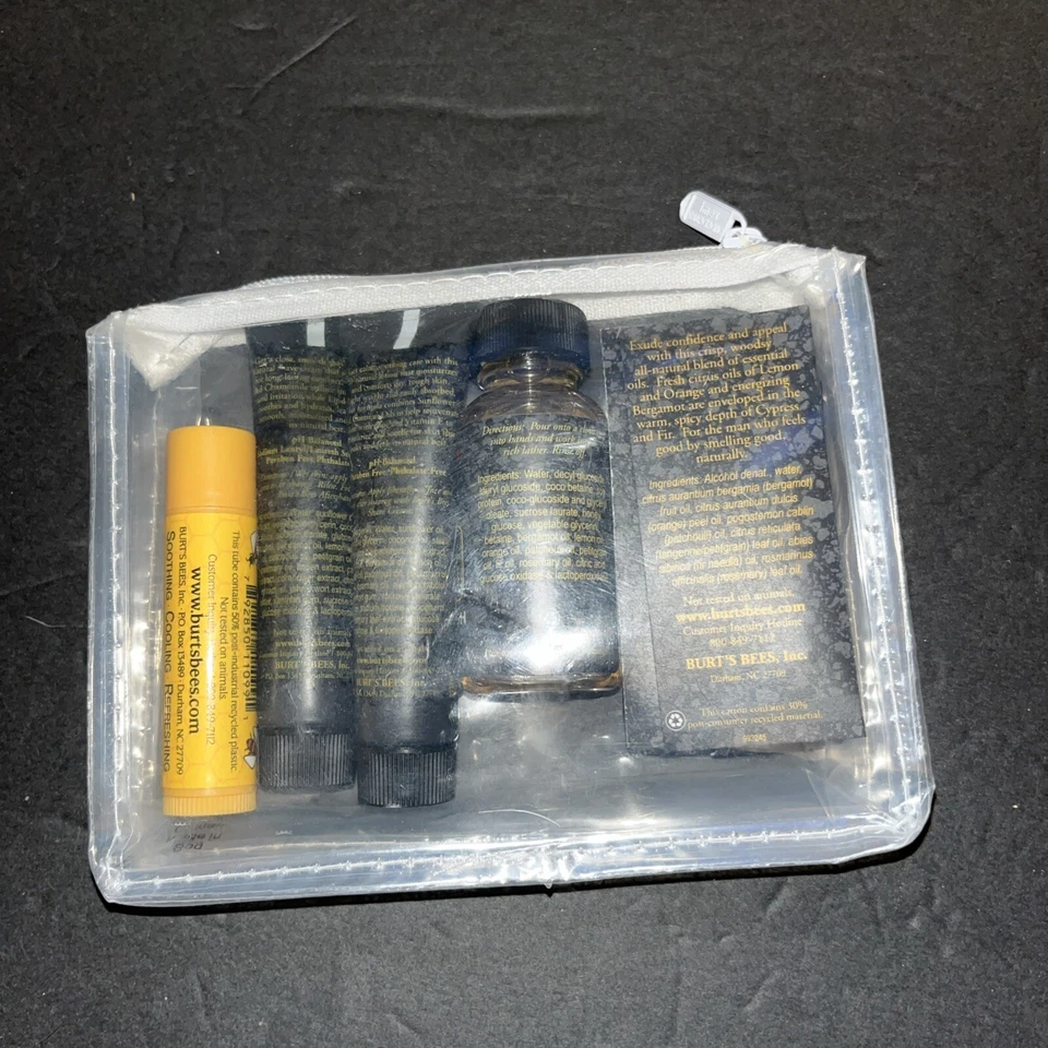 Kit de viaje natural para hombre Burt’s Bees Foto 2 de 2