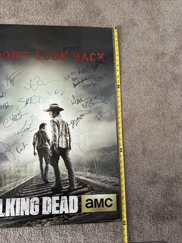 AMC’s The Walking Dead Cast signiertes Poster Anfang 2012-2014 Autos Lincoln Reedus - Bild 13 von 13