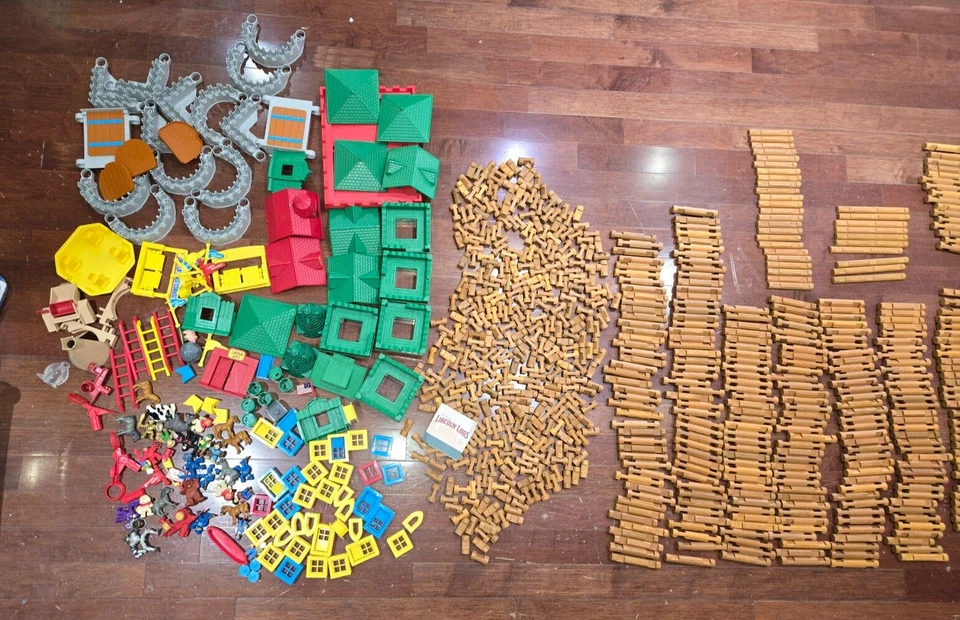 ENORME Lote de Troncos Lincoln 825+ Piezas Techos Ventanas Fuerte Ferrocarril Castillo Reino Etc Foto 3 de 4