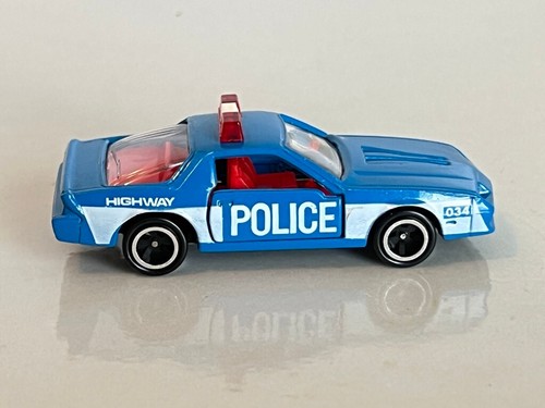 Tomy Tomica F34 Chevrolet Camaro Z28 Police Car - Picture 5 of 8