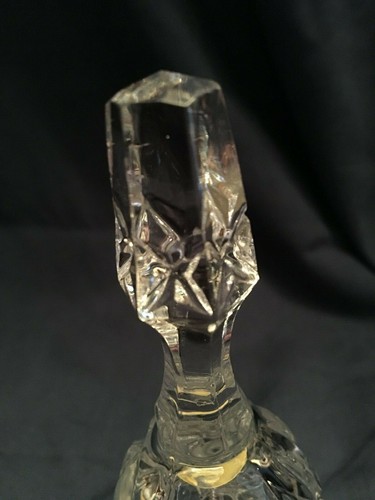 clear glass bell . Etched rose. Label can't be read. Shield shape. - Picture 5 of 7