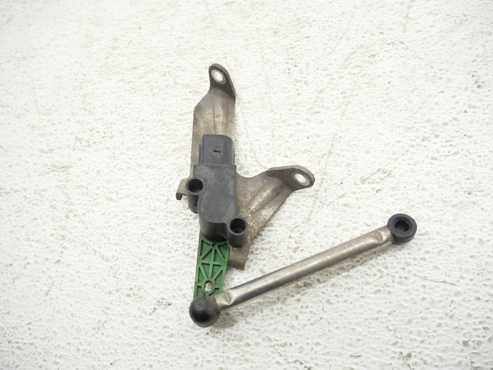 Audi R8 Spyder 2017-2023 Rear Left Ride height sensor P/N 4S0941273D