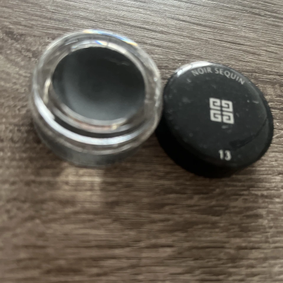 GIVENCHY Negro Brillante Impermeable Crema Ombre Couture Sombra de Ojos 13 Lentejuelas Noir Foto 2 de 4