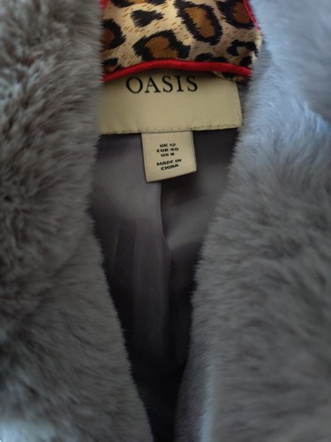 Oasis Kuschelige Glam Kunstfell Silber Grau Jacke Gr. 12. Einmal getragen. - Bild 2 von 3