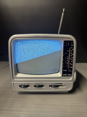 #ad CRT SPECTRA 5 INCH Black amp; White TV VL VHF UHF Tested $39.96