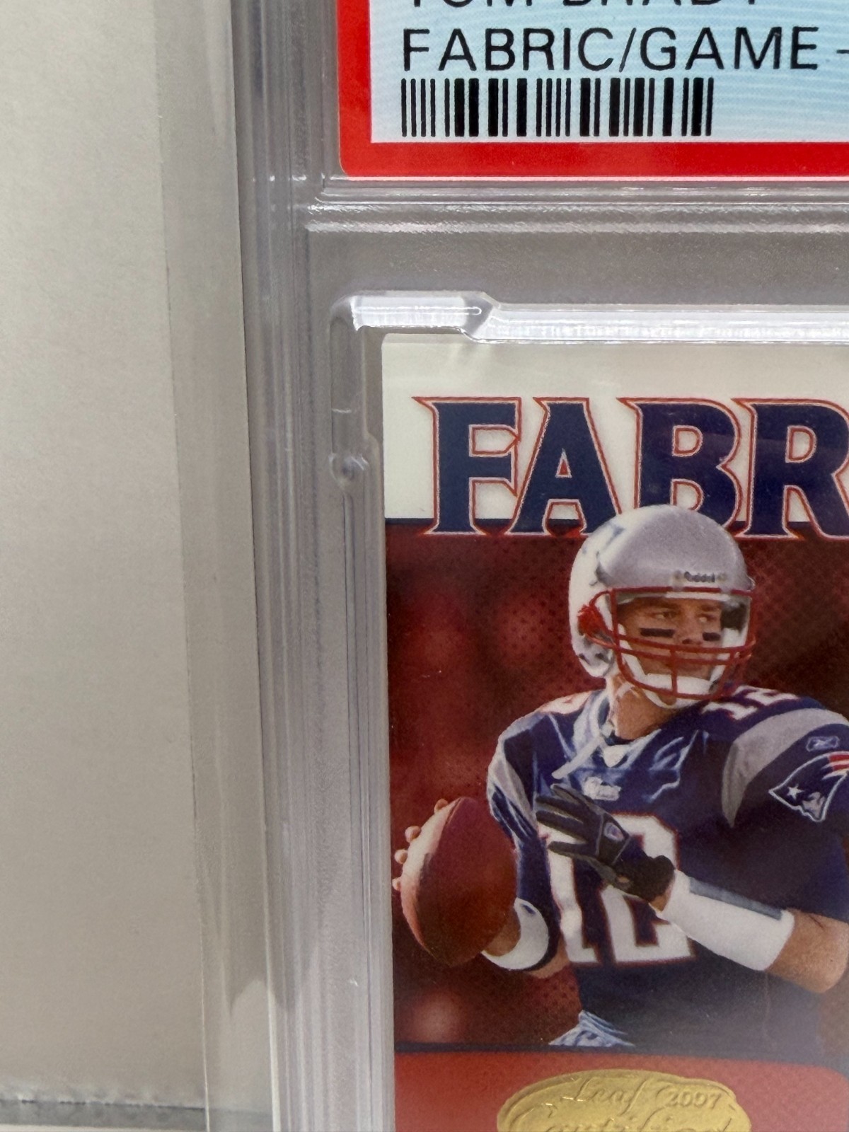 2007 Leaf Certified Tom Brady Fabric of the Game NFL Die Cut Prime Patch /25 view 3