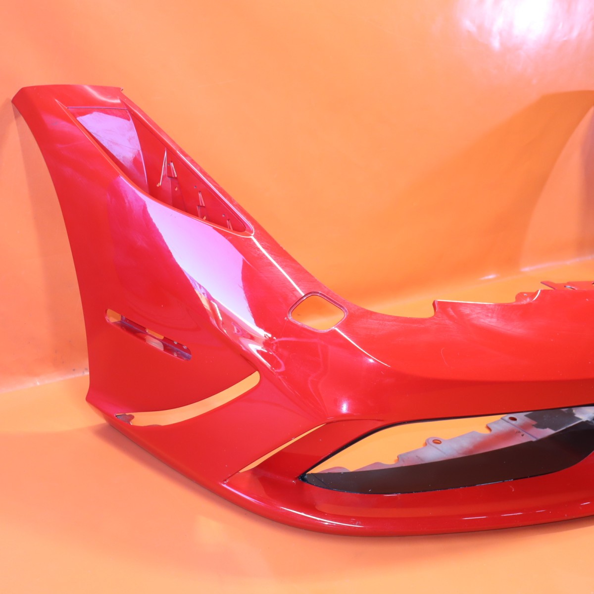 FERRARI 458 SPECIALE FRONT BUMPER 2013 2014 2015 85860910 RED RECONDITIONDED OEM