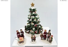 St. Nicholas Square Village Caroling Around the Tree set of 4 and Box