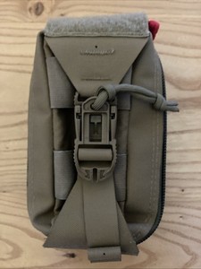 ESSTAC - DST Medical Pouch Gen 2 with Malice Clips-Coyote Brown