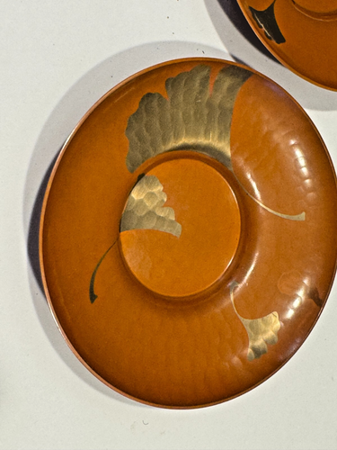 Japanese 5 brass saucer or bowl with hand gilded Ginko leaves - Picture 4 of 7