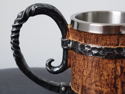Viking Barrel Mug Rustic Medieval Feast 550ML Stainless Steel Norse Tankard Cup - Picture 2 of 7
