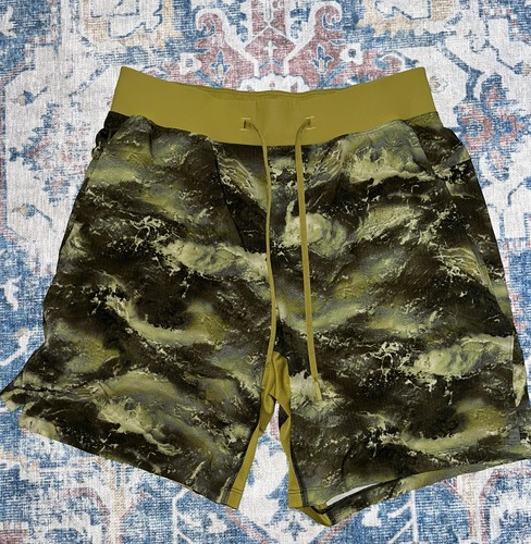 Lululemon Men High Dive Auric Gold The T.H.E. Shorts 7" Linerless Size Medium - Picture 5 of 8