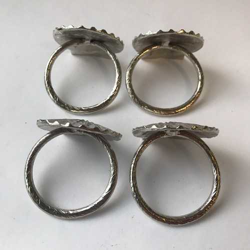 Set 4 anelli tovagliolo mare spiaggia nautica Emenee conchiglia capesante tono argento - Foto 4 di 6