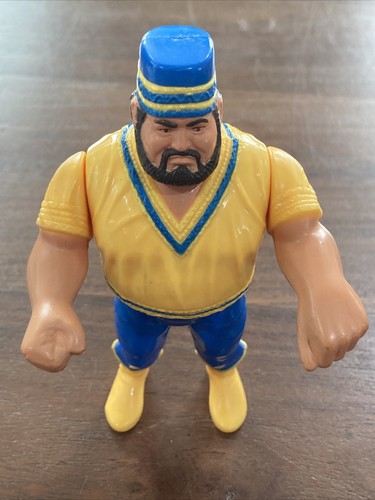 Vintage WWF Hasbro  Akeem Action Figure ~ 1990 Tit...