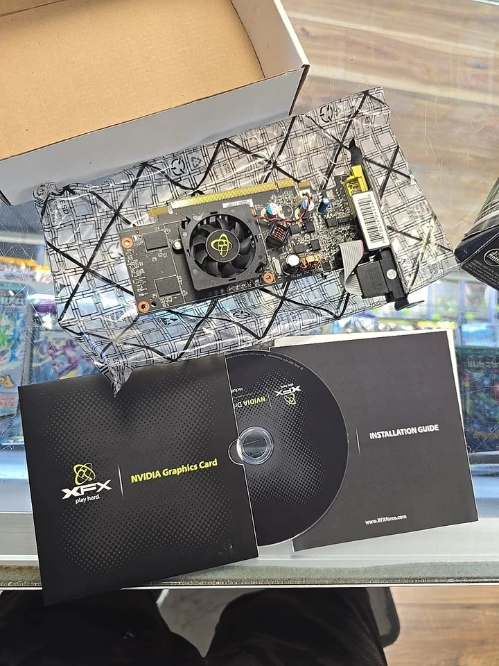 XFX GeForce NVIDIA 210, 1 GB, DDR2 - PCIe 2.0 - 2 x DVI - Image 2 of 2