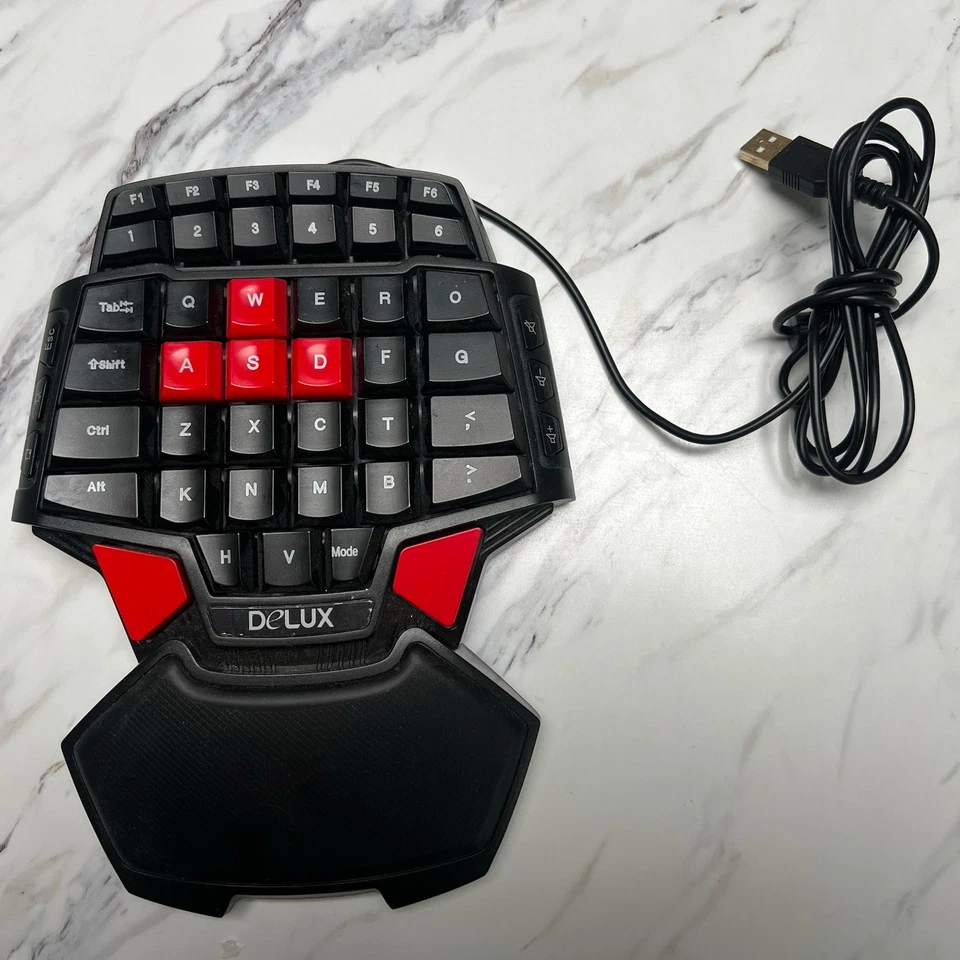 Delux T9 46 Key One Handed USB Wired Gaming Ergonomic Keyboard Keypad - Tested - Image 2 of 4