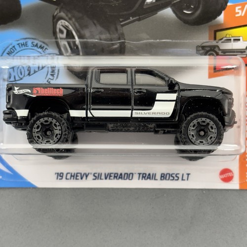 Hot Wheels '19 Chevy Silverado Trail Boss LT Black HW Hot Trucks 5/10 Belltech - Picture 2 of 9