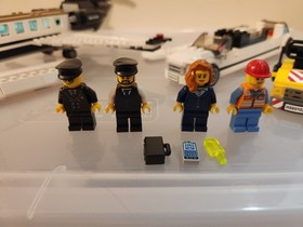 LEGO City Sets 3181 Passenger Plane & 60102 Airport VIP Service