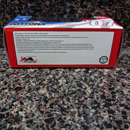 2007 Pepsi 400 Program Car 1/64 Daytona International Diecast NASCAR Racing - Picture 6 of 6