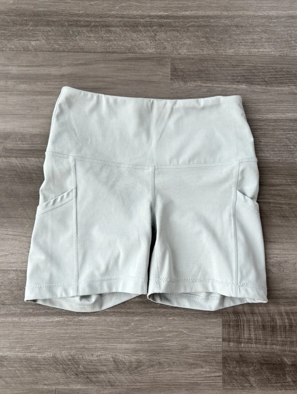 yogalicious light athletic pockets tight shorts