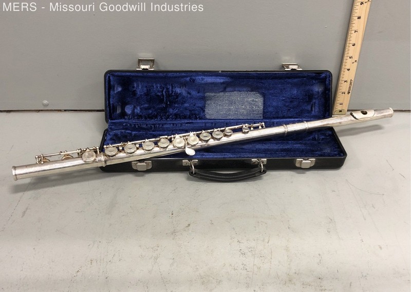 Selmer Bundy II Student Flute Silver Plated Closed Hole with Hard Case USA