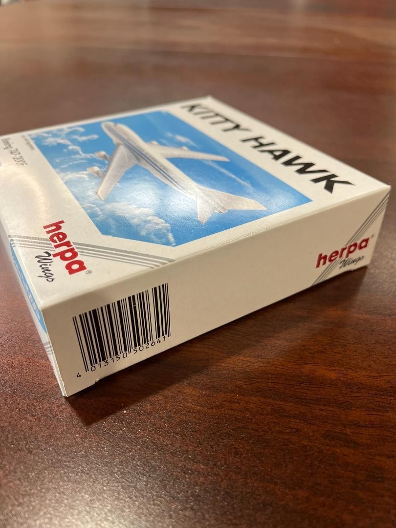 Kitty Hawk Boeing 747-200F Diecast Model 1:500 Herpa Wings