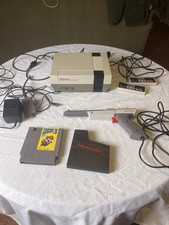 Nintendo NES-001 Console Bundle 2 Controllers Zapper Super Mario Bros 3 Tested