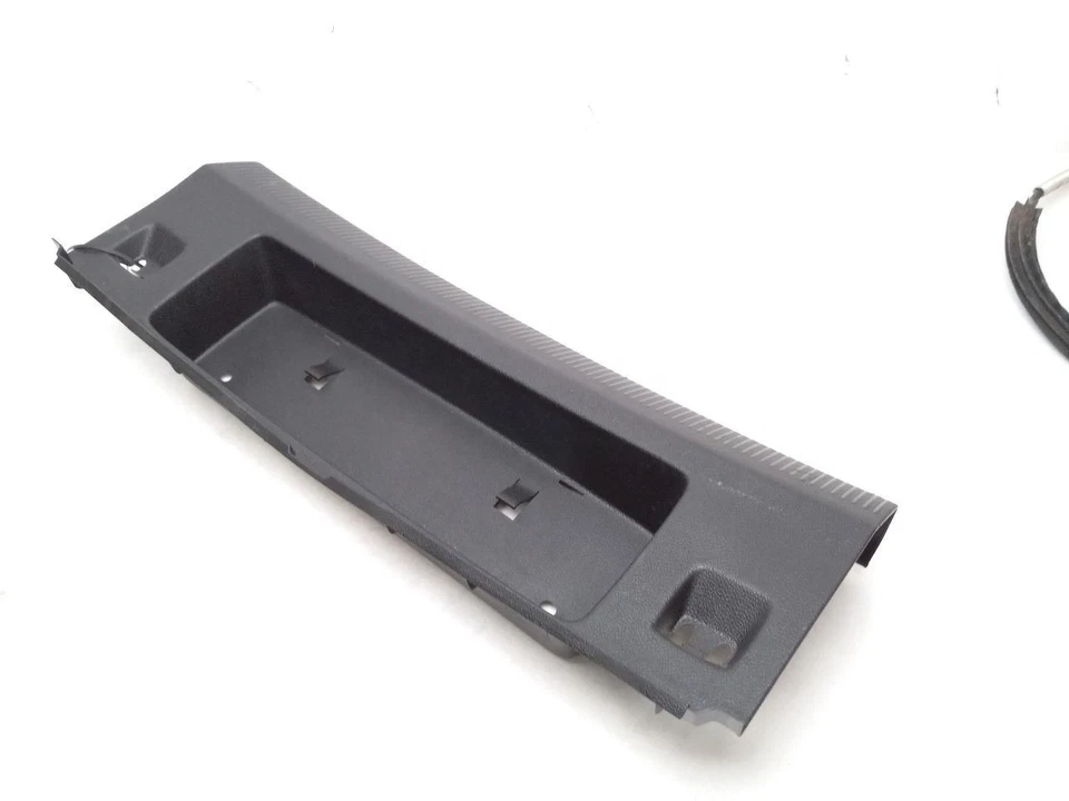 Borde de cierre de umbral para VOLKSWAGEN JETTA 2008-2010 OEM 1K5863459M Foto 2 de 4