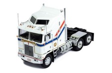 IXO Models 64TR005 1/64 Scale 1976 Kenworth K 100 Aerodyne