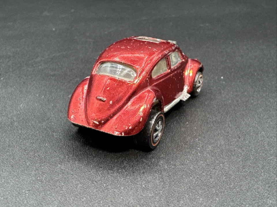 1967 Hot Wheels  Original Redlines RED CUSTOM VW VOLKSWAGEN BUG White Interior  - Image 3 of 4