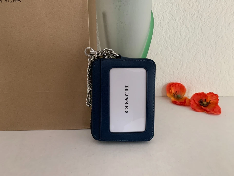 Novo com etiquetas Coach CAR26 estojo de cartão com zíper com janela de identificação acolchoada com corrente carteira bolsa charme - Imagem 4 de 4