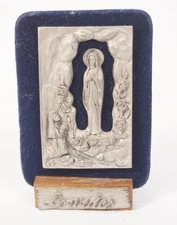 Lourdes Old Religious Devotional Item Mary & Bernadette In Prayer Metal Image