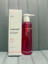 MEDICUBE PDRN Hydrating Gel Cleanser 200ml - AUTHENTIC K-Beauty Face Wash