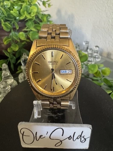 Vintage Seiko Day Date President 7N43-8111 Gold Tone Quartz Watch Running