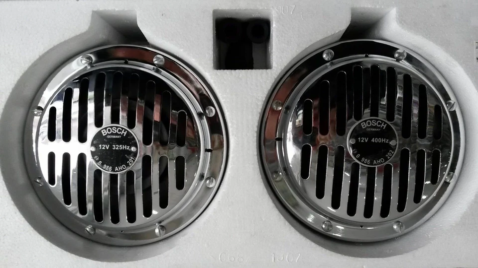 Mercedes Benz 190SL W121 170 W136 300 W186 New Bosch Horn Set -Chrome Genuine - Image 2 of 2