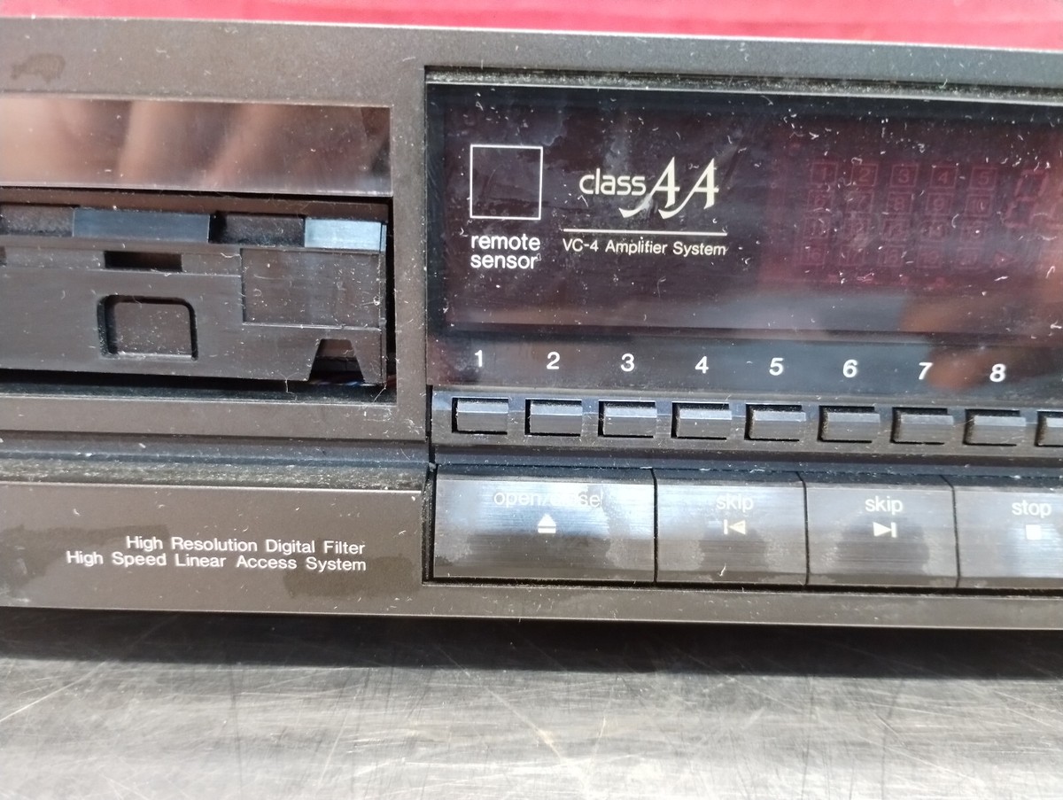 Technics Compact Disc Player Model SL-520 - NO REMOTE OR Technics Compact Disc Player Model SL-520 - NO REMOTE OR