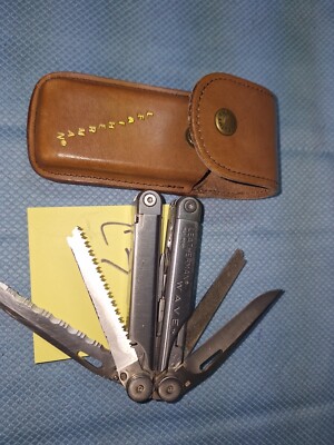 1 older Leatherman WAVE Multi Tool Fishing Hunting Camping EXCELLENT   LOT C7