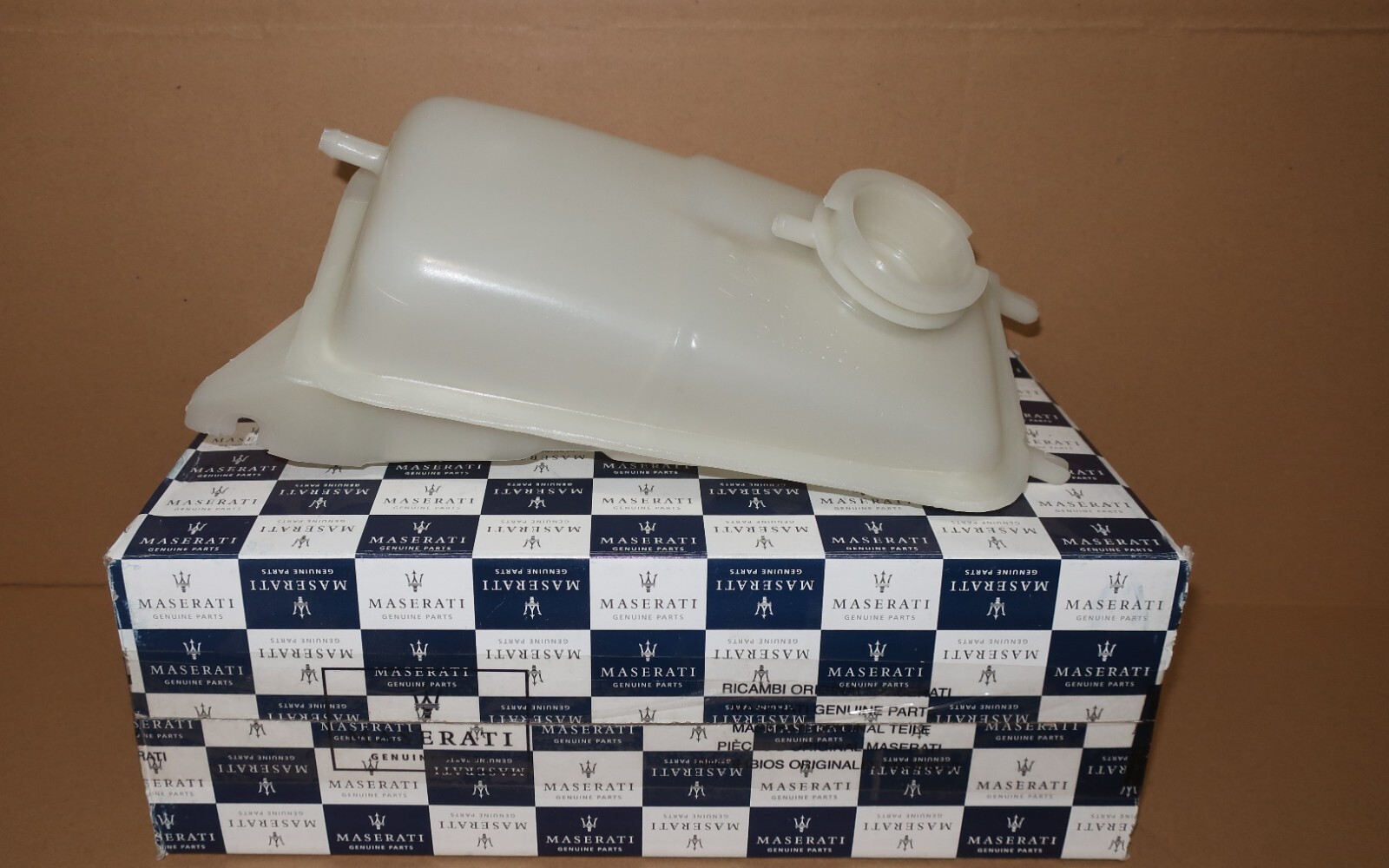Maserati Biturbo   COOLANT RESERVOIR  EXPANSION TANK 554021102 Most Models