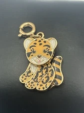CAT JAGUAR OCELOT CHEETAH Lion Black Yellow High Enamel Quality Pendant Charm