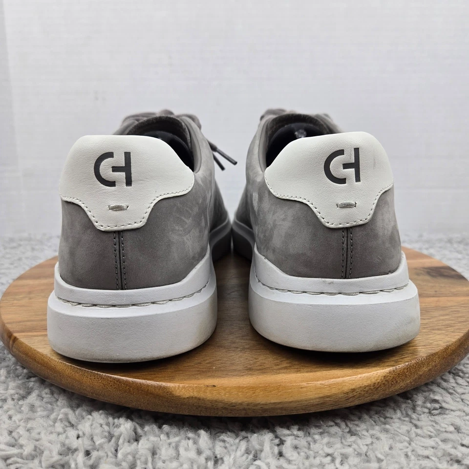 Zapatilla deportiva diaria Cole Haan para hombre 13M GrandPro Rally corte láser gris medio de cuero Foto 2 de 4