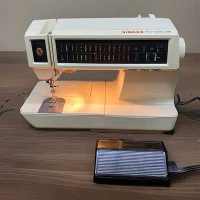 Singer Touch-Tronic 2010 Sewing Machine Memory Machine