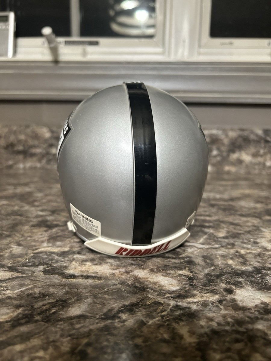 NFLオークランドレイダース　レプリカヘルメット NFLオークランドレイダース レプリカヘルメット Raiders8035362-m-01