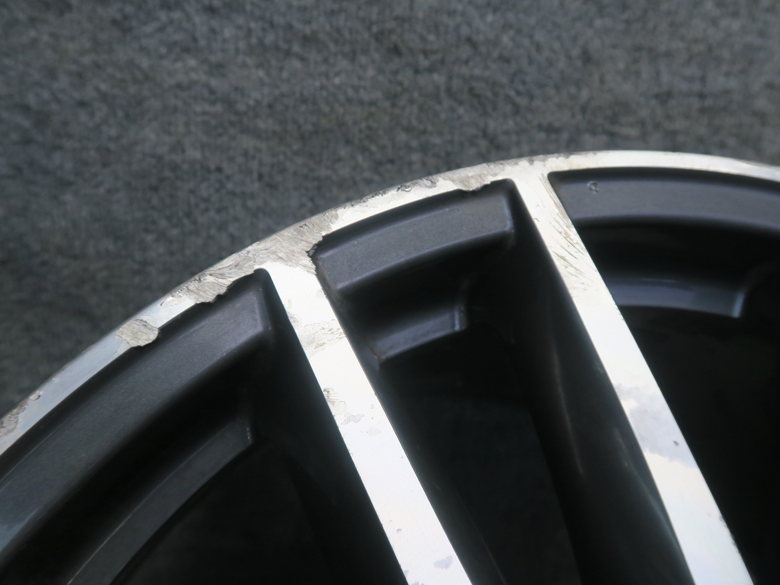 Maserati Ghibli 2014-2020 Rear Wheel P/N 670016855