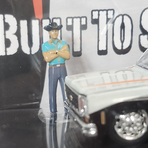 2025 M2 Machines Diorama 1978 Chevrolet Silverado Super 30 Pickup Truck NEW - Picture 4 of 7