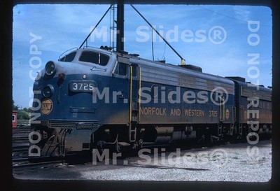 Original Dia N&W Norfolk & Western F7A 3725 Fort Erie ON 1974