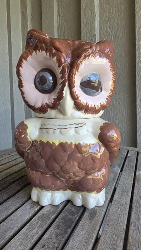 Vintage Shawnee Pottery 1940's Winking Owl Cookie Jar Excellent Condition USA