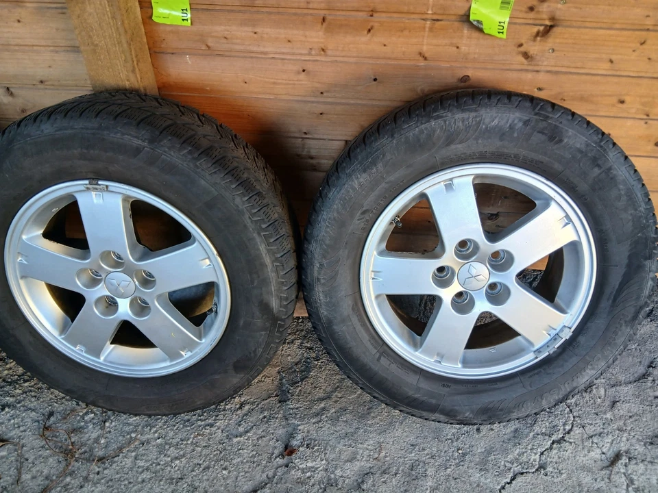 Reifen 16 Zoll 215/70r16 mit Alufelgen und Winterreifen Mitsubishi Outlander - Bild 2 von 4