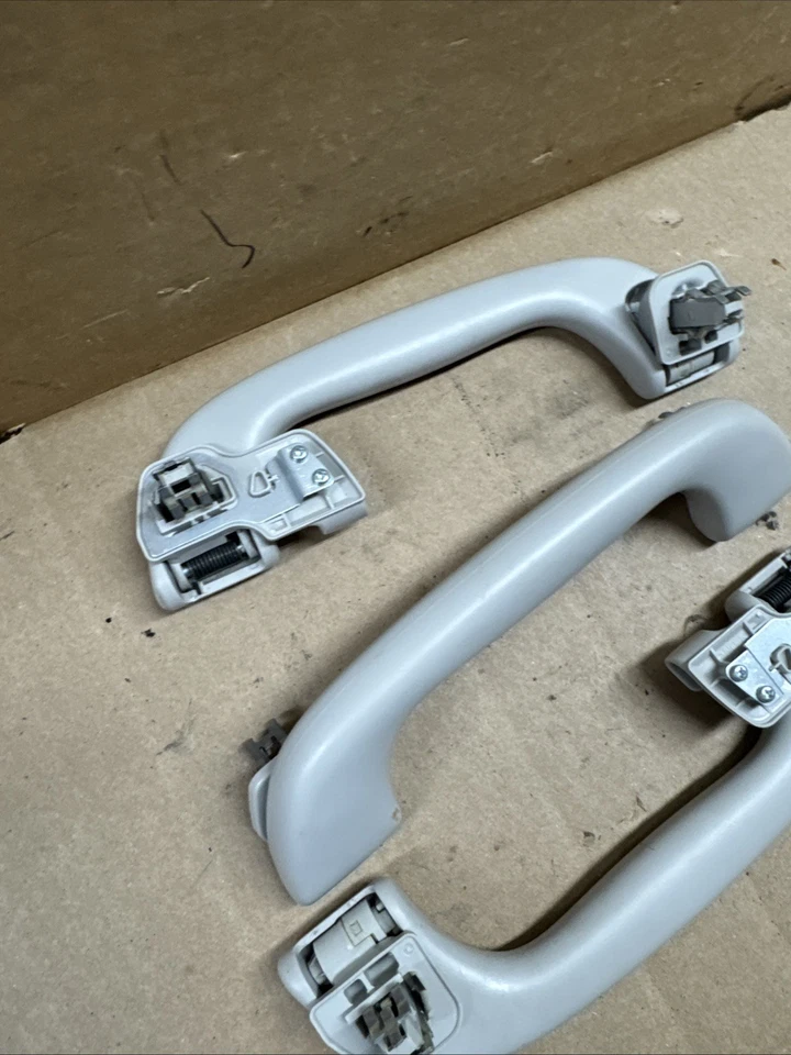 2013 2014 2015 2016 Subaru Crosstrek garra de teto alça de montagem lateral superior fabricante de equipamento original B142 - Imagem 2 de 4